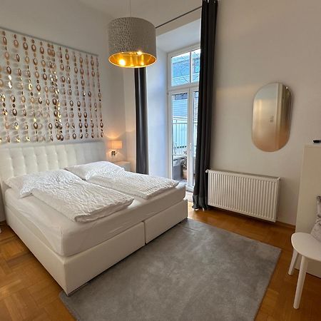 Kristall Doppelzimmer Direkt Im Zentrum, Balkon Bad Ischl Zewnętrze zdjęcie